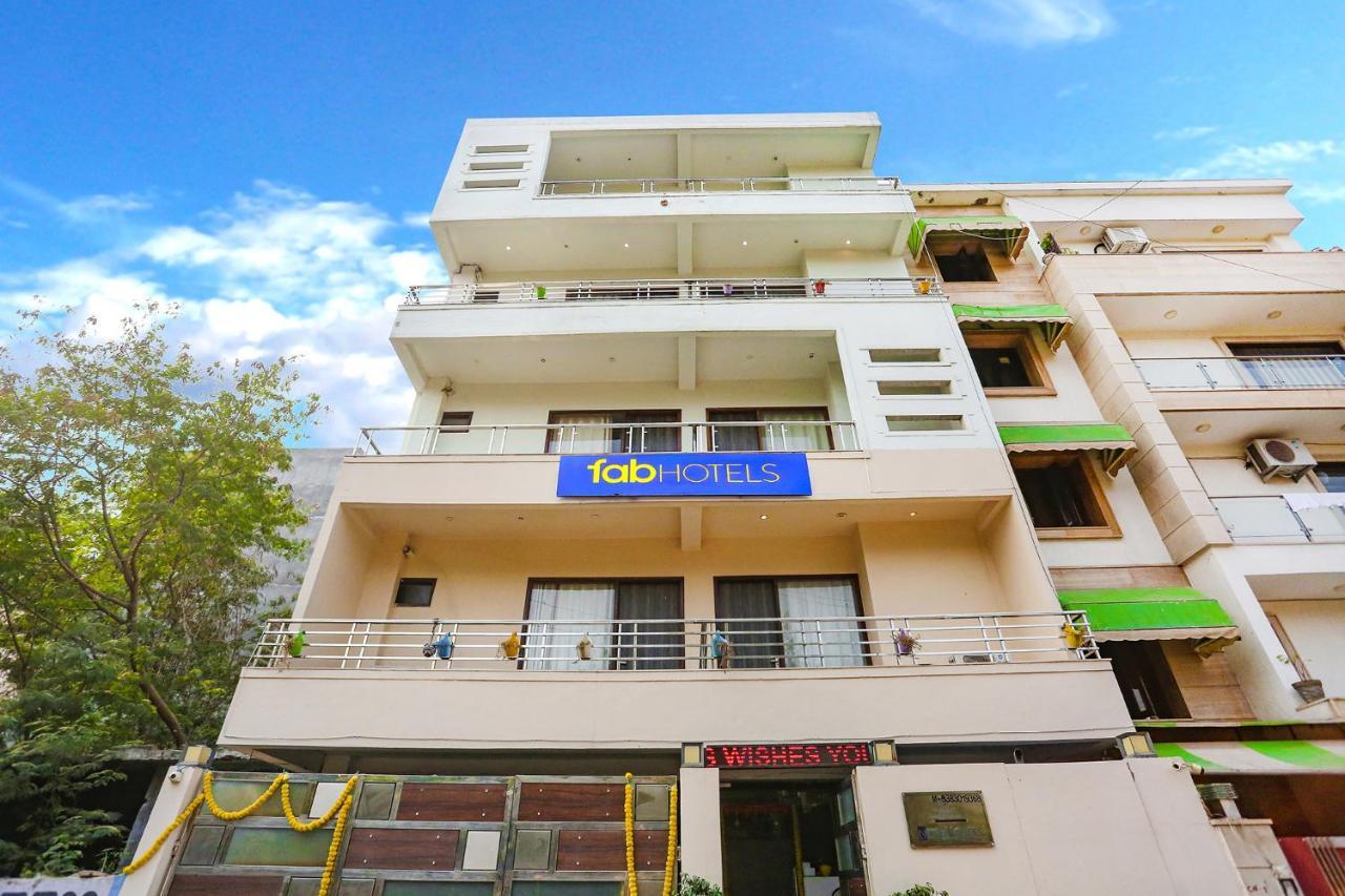 Fabhotel Novel Suites - Nr Yashobhoomi Convention Centre New Delhi Buitenkant foto