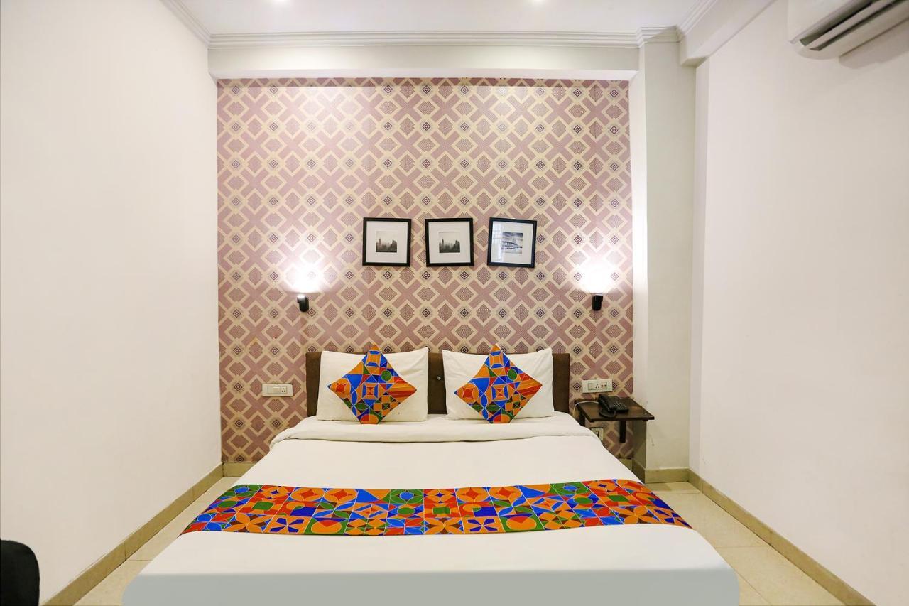 Fabhotel Novel Suites - Nr Yashobhoomi Convention Centre New Delhi Buitenkant foto