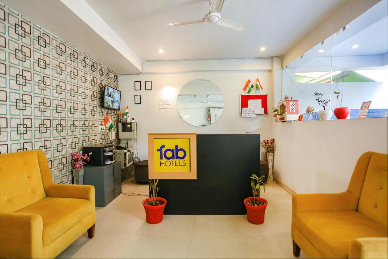 Fabhotel Novel Suites - Nr Yashobhoomi Convention Centre New Delhi Buitenkant foto